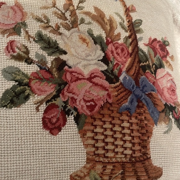 Vintage needlepoint wool pillows bundle - Picture 6 of 12